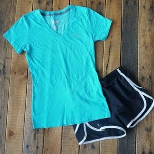 Nike Dri-Fit V-Neck Tee / T-shirt XS Blue